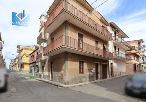 CASA SINGOLA 5 VANI + GARAGE / VIA CRISTOFARO COLOMBO – PALAGONIA – Rif. DBLDGI2025