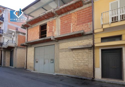 CASA SINGOLA DA COMPLETARE + GARAGE E TERRAZZO / VIA P.MARONCELLI – PALAGONIA. – Rif. MSTLSS2025