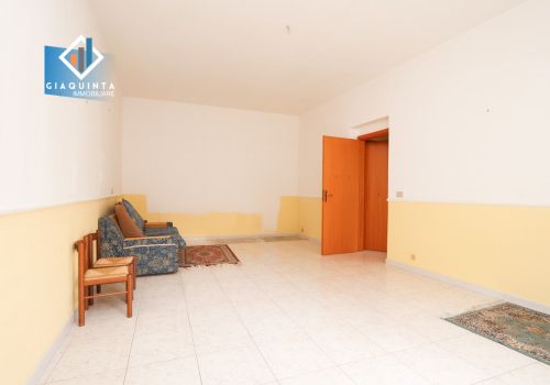 APPARTAMENTO 2° PIANO 4 VANI / VIA DEGLI ORTI – PALAGONIA – Rif. TRICLS2025